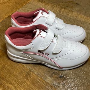 Propét Tour Walker Strap womens